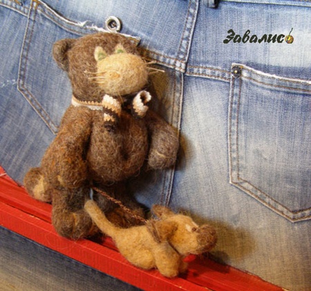 Котик з цуценям